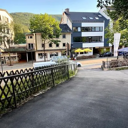 Exklusive 82 Qm Loftwohnung Mit Tiefgarage Und Süd-balkon Zentral Apartamento