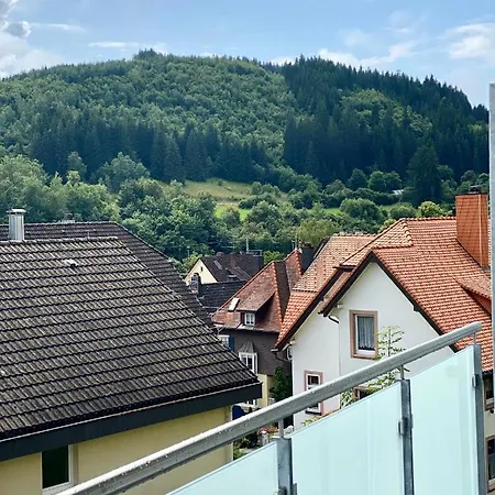 Exklusive 82 Qm Loftwohnung Mit Tiefgarage Und Süd-balkon Zentral Apartamento *