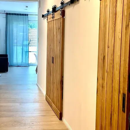 Apartamento Exklusive 82 Qm Loftwohnung Mit Tiefgarage Und Süd-balkon Zentral