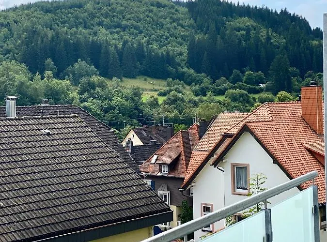 Exklusive 82 Qm Loftwohnung Mit Tiefgarage Und Sued-balkon Zentral شقة *