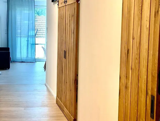 شقة Exklusive 82 Qm Loftwohnung Mit Tiefgarage Und Sued-balkon Zentral